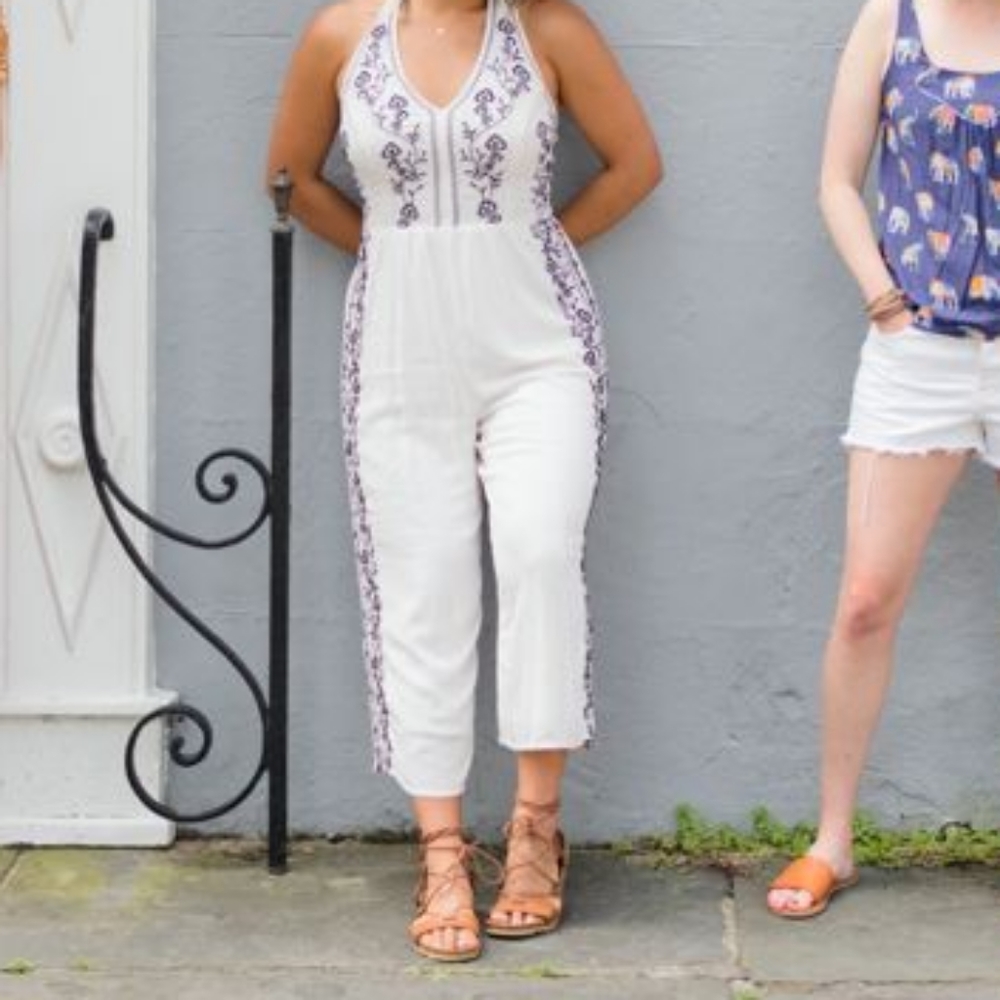 Embroidery halter neck jumpsuit